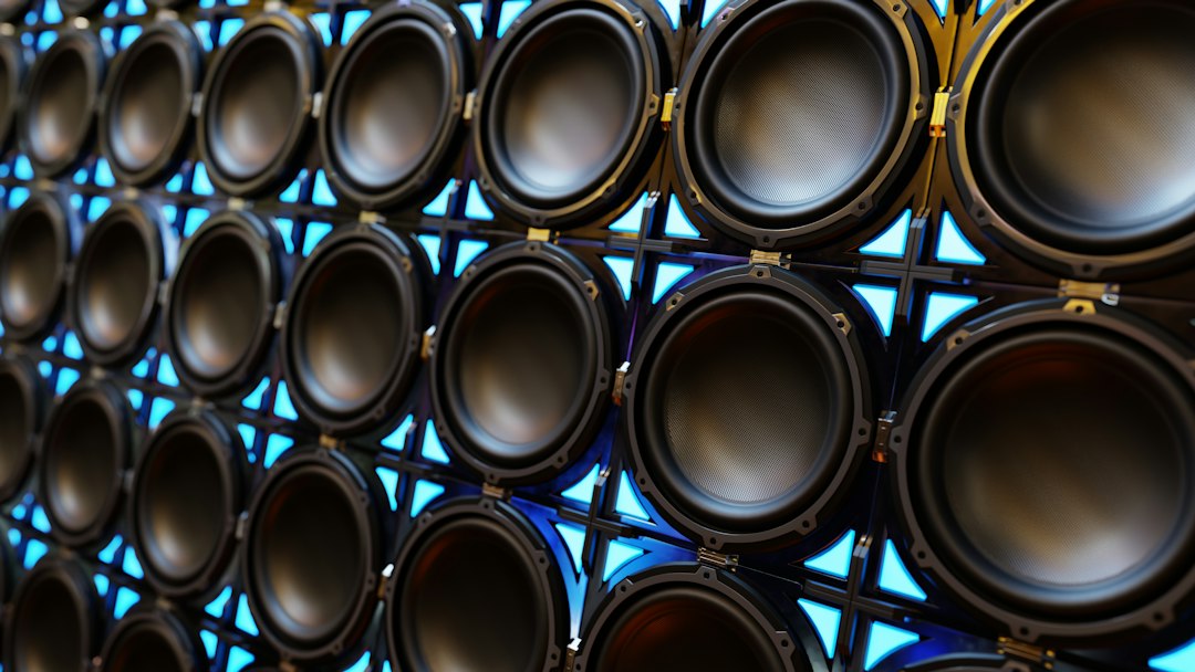 Mur de subwoofers et caissons de basses